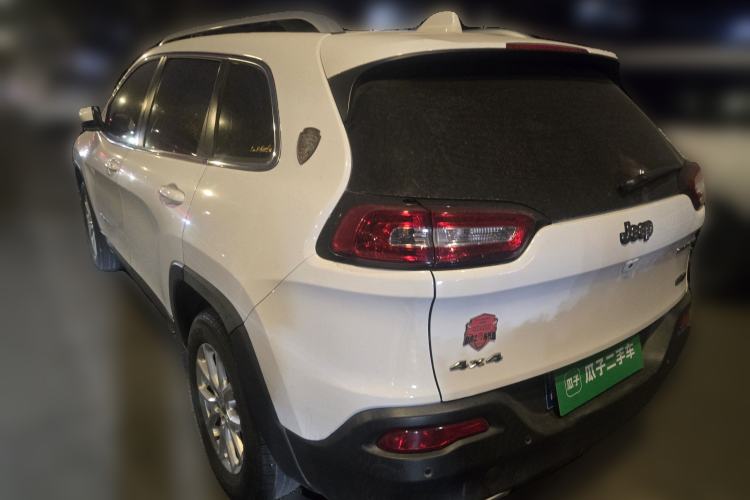 Used Jeep Cherokee 2016 2.4L Professional Edition
