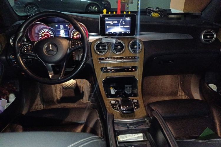 Used Mercedes-Benz GLC Coupe 2019 Facelift GLC 260 4MATIC Coupe SUV
