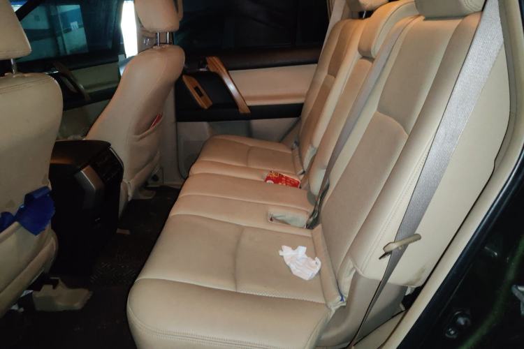 Used Toyota Prado 2013 2.7L Automatic Parallel Import