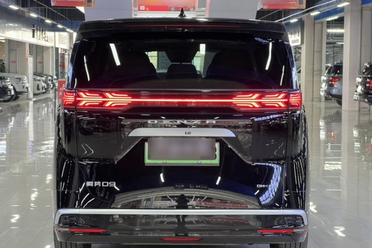 Used Denza D9 2024 DM-i 980 Four-Wheel Drive Prestige Model