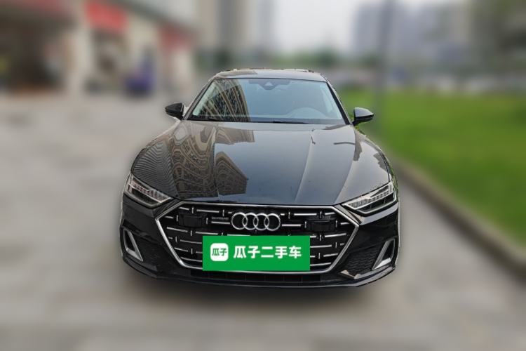 Used Audi A7L 2022 55 TFSI quattro S-line Zhiyuan Crystal Flow Package
