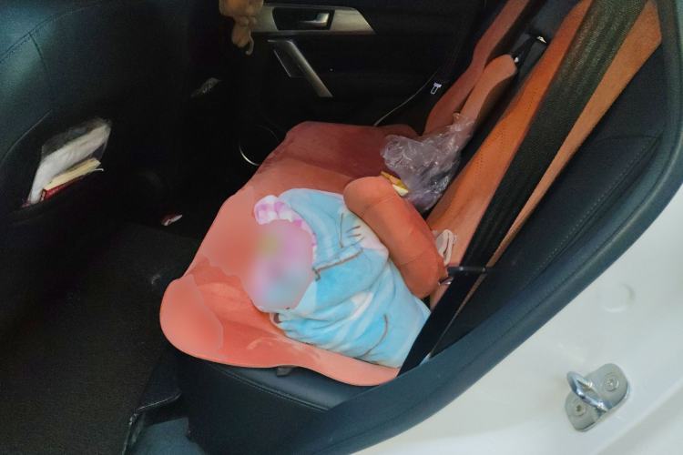 Used Haval H2 2018 Red-Label 1.5T Dual-Clutch Two-Wheel-Drive Luxury Model