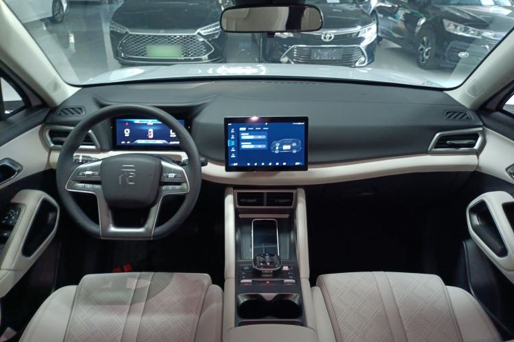 Used BYD Yuan UP 2024 401 km Active Version
