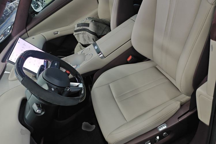 Used Xiaomi Auto YU7 2025 Ultra-Long Range High-Performance All-Wheel-Drive Max Edition
