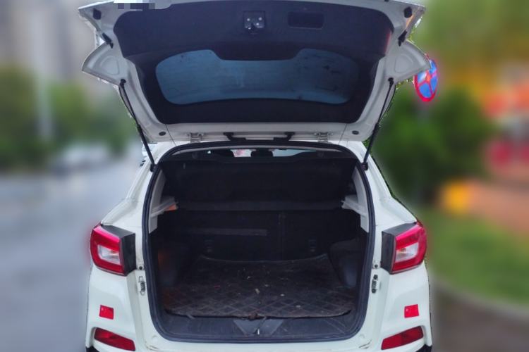 Used BAIC Senova X55 2016 1.5T CVT Elite Edition Trunk