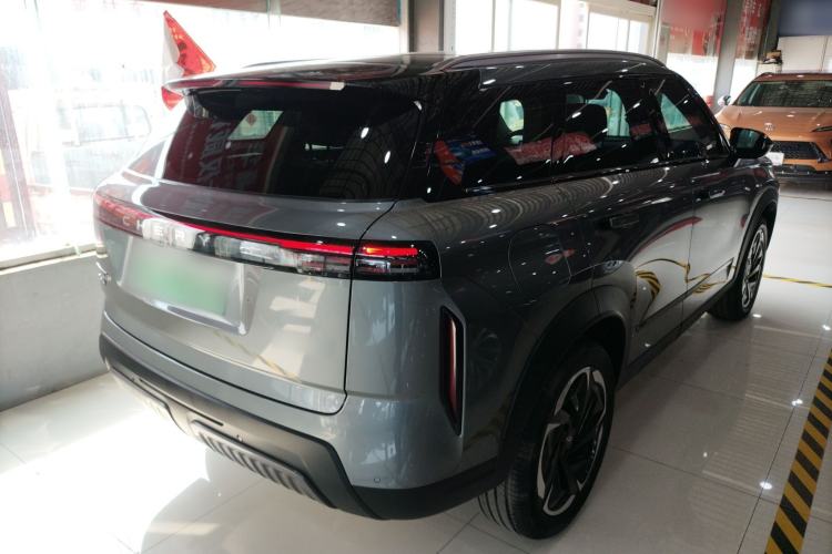 Used Chery Tiggo 7 C-DM 2025 1.5T 120KM Luxury Trim Rear Right 45 Deg