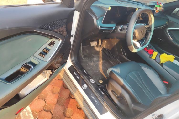 Used MG 7 2023 1.5T DCT Luxurious Supreme Edition