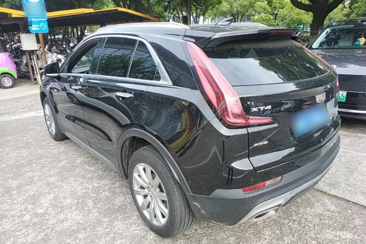 Used Cadillac XT4 2018 28T Two-Wheel Drive Leading Version
