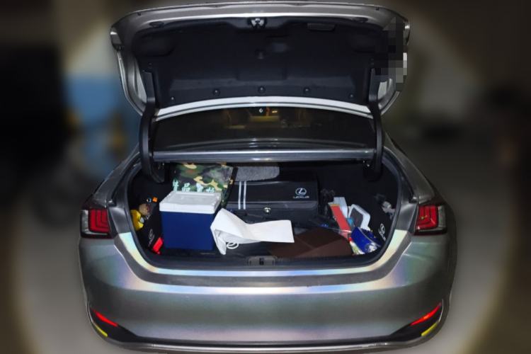 Used Lexus ES 2018 300h Premier Edition China VI Standard
