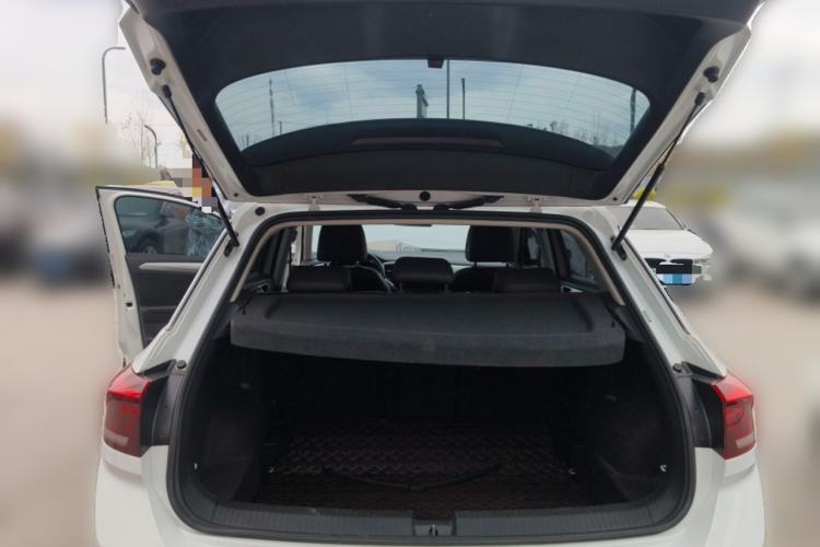 Used Volkswagen T-ROC 2020 230TSI DSG Two-Wheel Drive Advanced Version Trunk