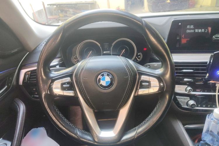 Used BMW 5 Series New Energy 2019 530Le Luxury Package
