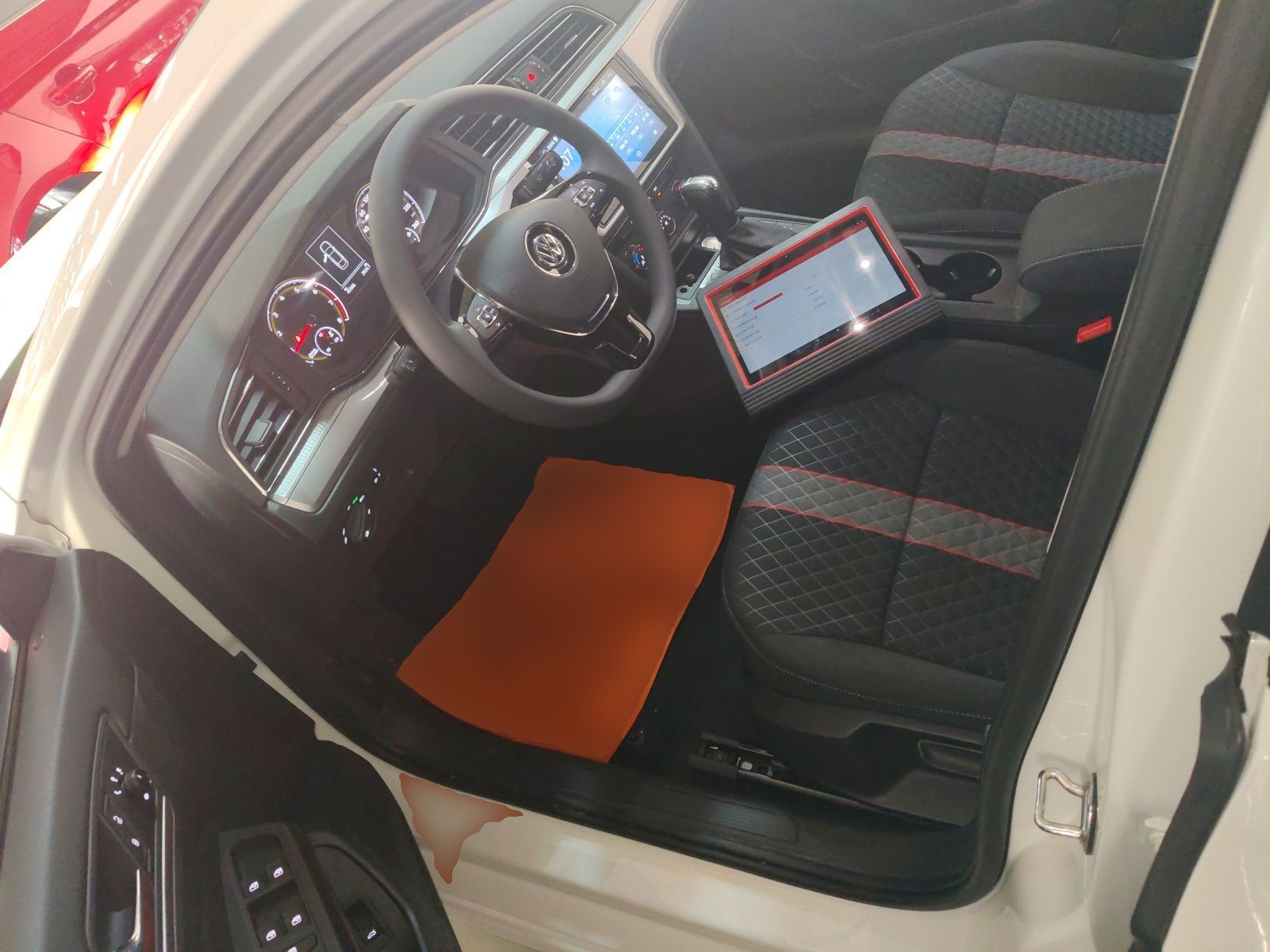 المقاعد الأمامية داخل السيارة