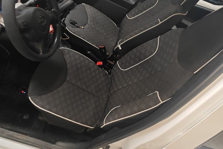 Used BYD F0 2015 1.0L AMT XuanKu Model Left Front Seat