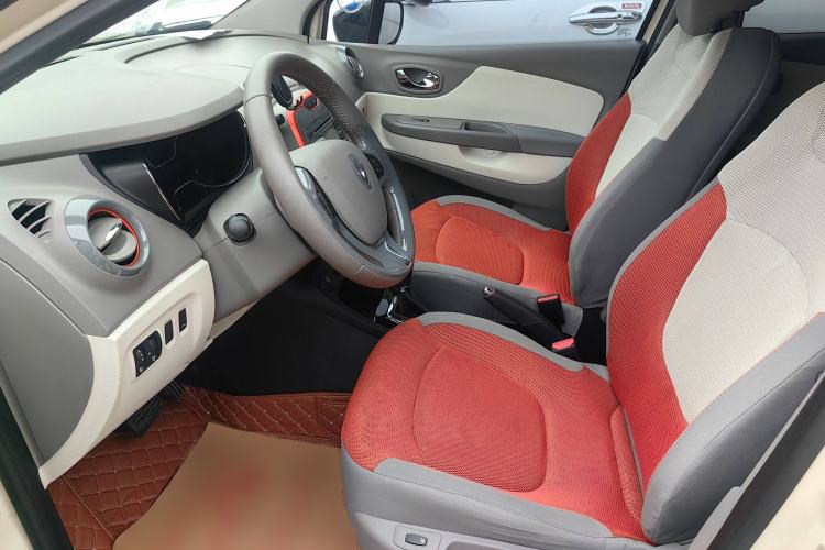 Used Renault Captur 2015 1.2T Automatic Comfort Edition
