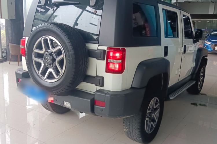 Used BAIC Off-Road BJ40 2016 40L 2.3T Automatic All-Wheel Drive Premium Edition Rear Right 45 Deg