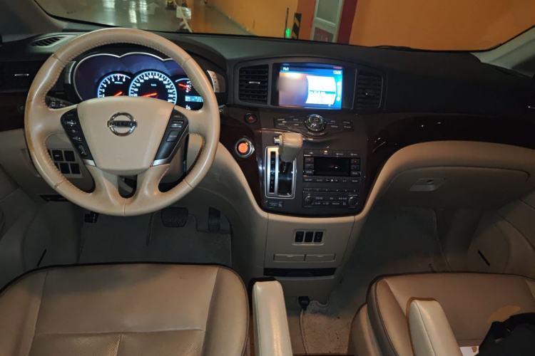 Used Nissan Quest 2015 3.5L SL Center Console