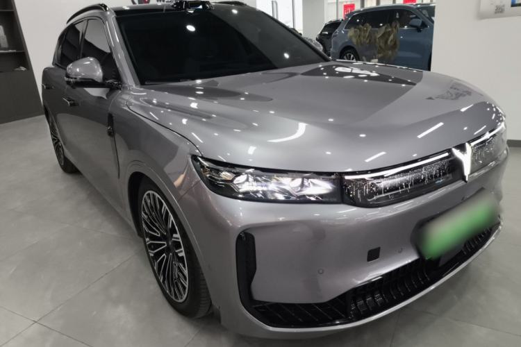 Used VOYAH FREE 2025 Model FREE+ Four-Wheel-Drive Qiankun Edition
