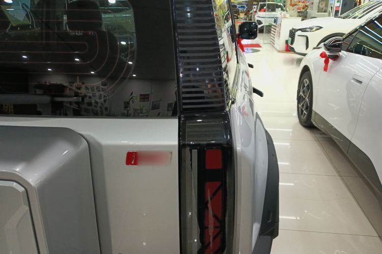 Used iCAR 03 2024 501km Four-wheel Drive Long-range Intelligent Driving Edition