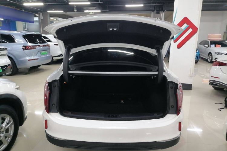 Used Hongqi E-QM5 2023 620km PLUS
