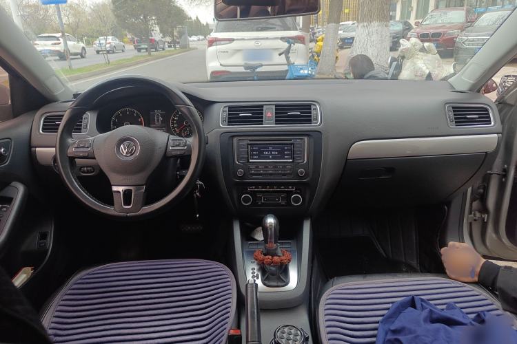Used Volkswagen Sagitar 2014 Revised Version 1.4TSI Automatic Luxury Edition Interior 2