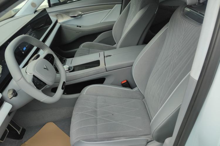 Used VOYAH PASSION 2023 Four-Wheel Drive Flagship Edition