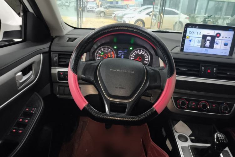 Used FORTHING T5 2022 Grand Edition 1.6L Manual Dream-Chasing Five-Seat Model
