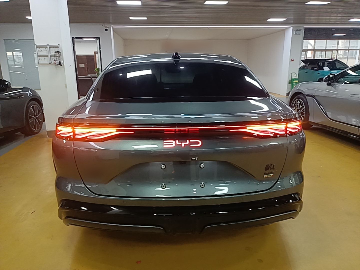 BYD Han L 2025 DM-p Four-Wheel-Drive LiDAR Flagship Model — снимка 5