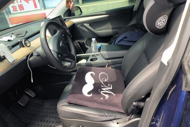 Used Tesla Model Y 2021 Long-Range All-Wheel-Drive Version