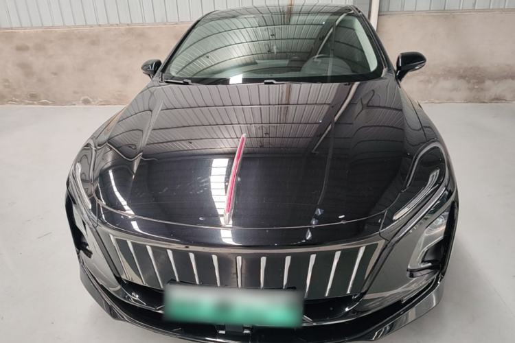 Used Hongqi E-QM5 2022 431 km Charge & Enjoy Edition

