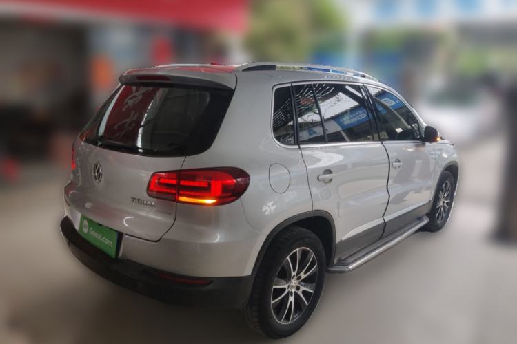 Used Volkswagen Tiguan 2013 2.0 TSI Automatic All-Wheel Drive Luxury Edition Rear Right 45 Deg