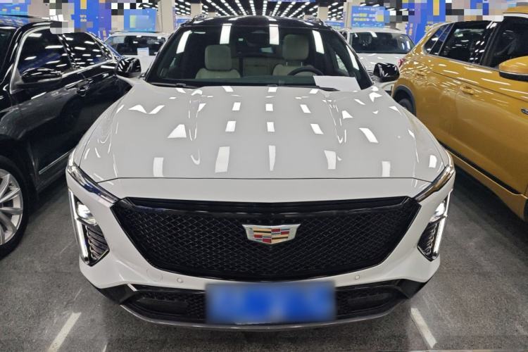 Used Cadillac GT4 2023 25T Prestige Version
