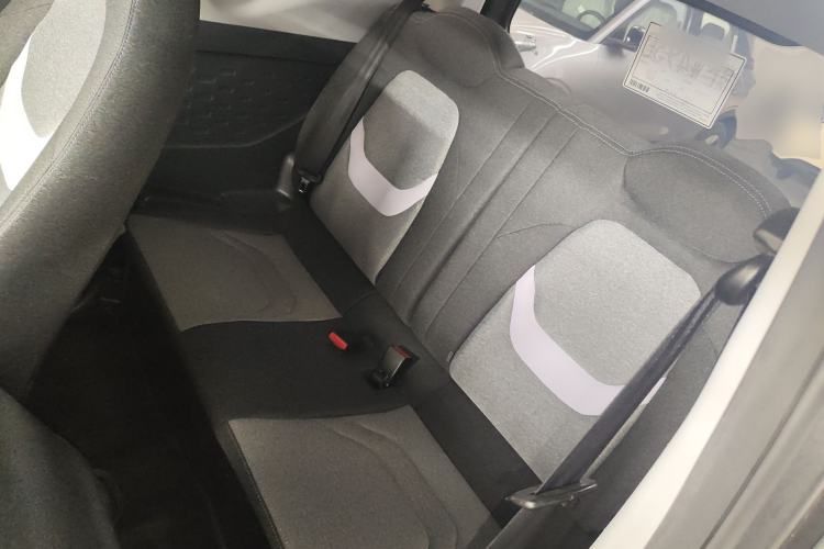 Used Chery QQ Ice Cream 2022 170km Sundae Phosphate Lithium-Ion Left Rear Seat