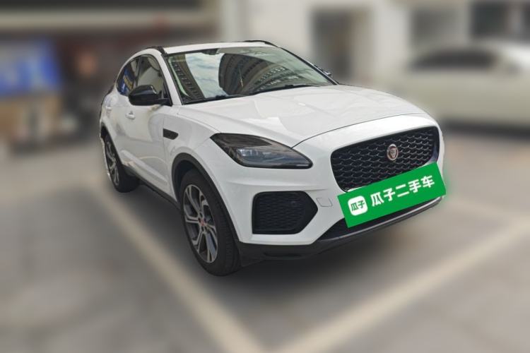 Ojetý Jaguar E-PACE 2024 YAO Black Sport Edition R-DYNAMIC SE BLACK