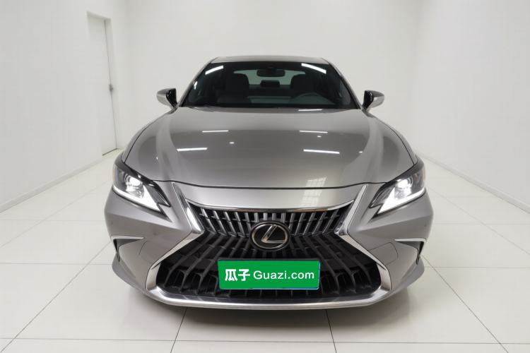 Used Lexus ES 2022 200 Excellence Edition
