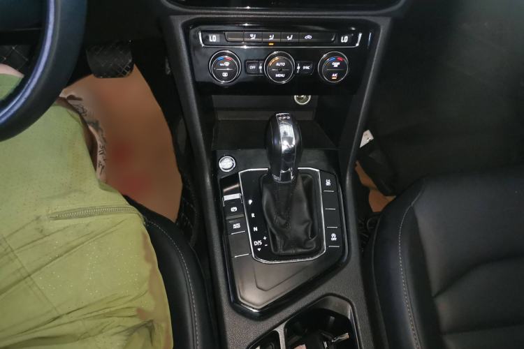 Used Volkswagen Tharu 2020 280TSI Two-Wheel Drive Comfort Edition China VI Standard