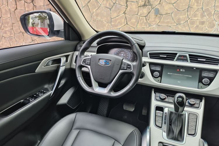 Used Geely Auto Emgrand X7 Sport 2018 1.8TD Automatic Two-Wheel Drive Smart Connect 4G Internet Edition Interior 7