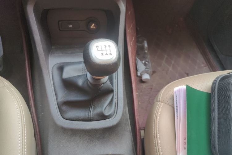 Used Wuling Hongguang 2019 1.5L S Comfort Edition China VI LAR