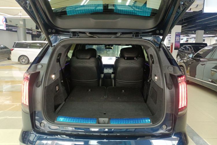 Used Hyptec HL 2025 700 Ultra Six-Seater All-Wheel-Drive LiDAR Version Trunk