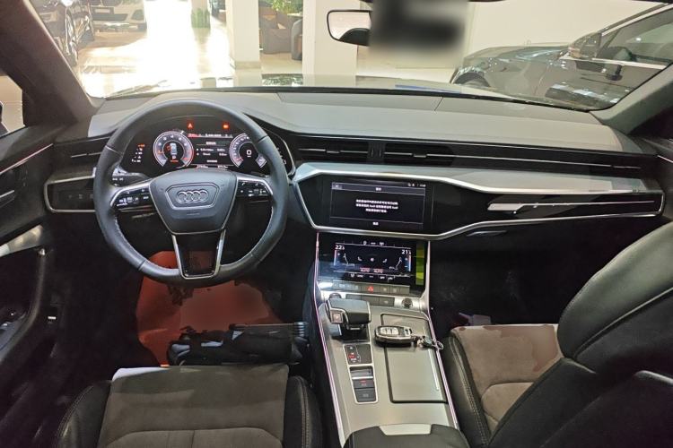 Used Audi A6L 2022 40 TFSI Luxury Dynamic Model
