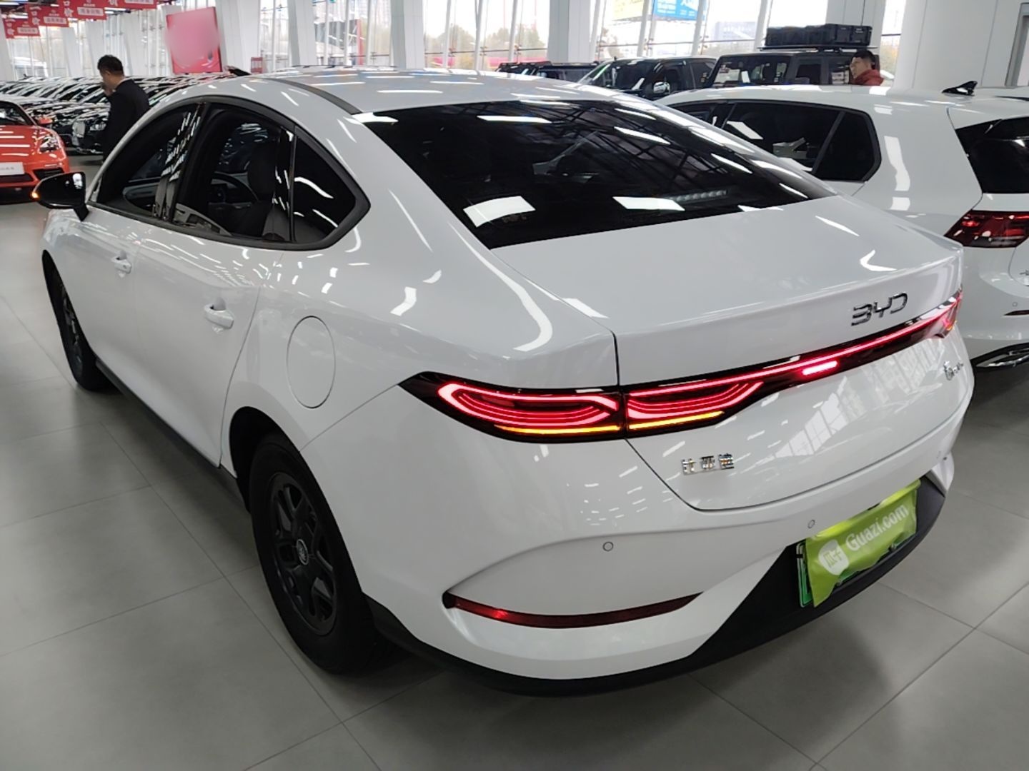 BYD Qin PLUS 2025 DM-i Smart Drive 55KM Leading Model — снимка 4