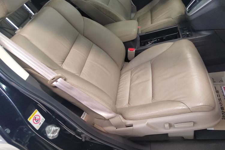 Used Honda CR-V 2013 2.4L two-wheel drive luxury version
