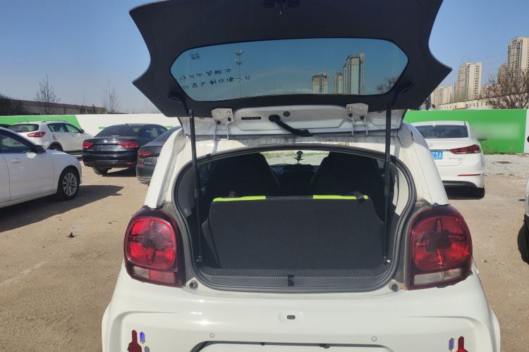 Used Roewe Clever 2021 302 km New Four-Seater Super-Efficient Version