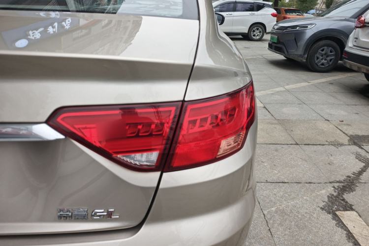 Used Geely Auto Emgrand GL 2018 1.8L Manual Elite Smart Connectivity Version