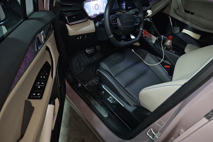 Used Lynk & Co 06 2021 1.5T Shero Pink Special Edition
