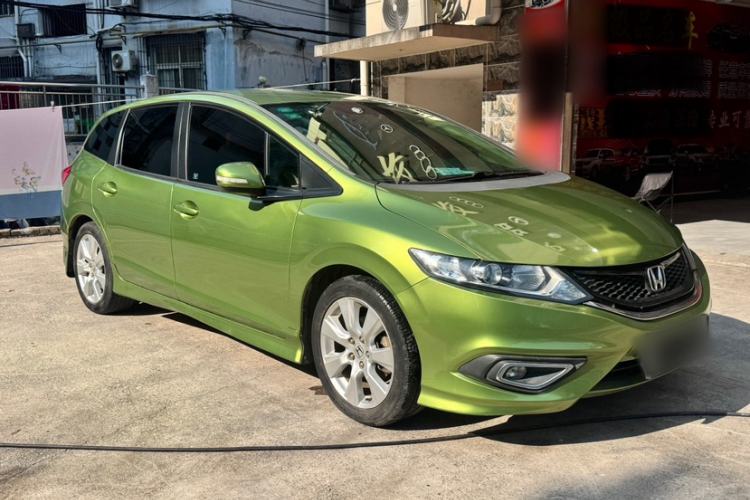 Used Honda Jade 2013 1.8L automatic Comfort version 6 seats