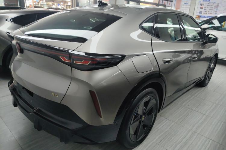 Used Volkswagen ID.UNYX 2024 Pro Long-Range Version