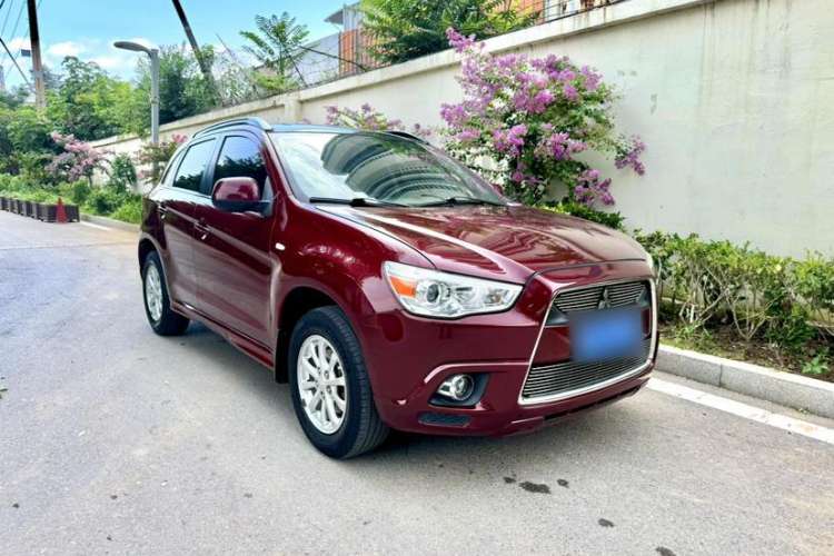 Used Mitsubishi ASX 2012 2.0 LUXURY Two-Wheel Drive with Navigation
