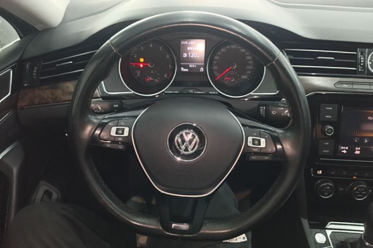 Used Volkswagen Magotan 2019 330TSI DSG Luxury Version China VI Standard
