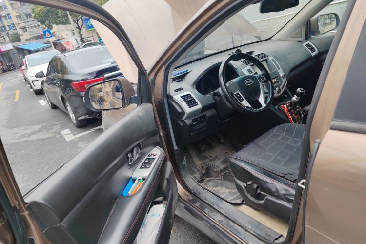 Used BYD S6 2014 1.5TI Manual Luxury 5-Seater