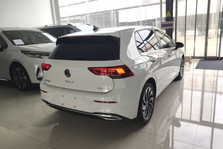 Used Volkswagen Golf 2023 Facelift 280TSI DSG Pro
